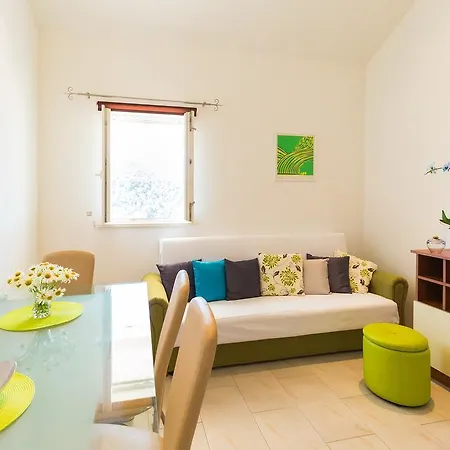 Apartament Margaretic *